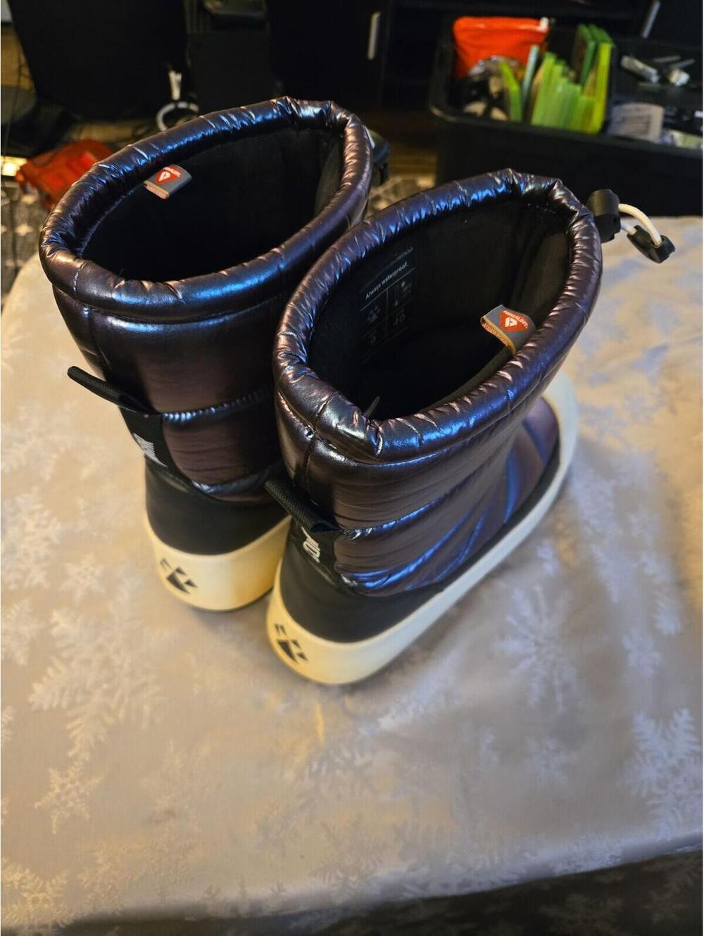 Cougar Metallic Puffer Snow Boots USA 9 EU 40 Waterproof Iridescent - Picture 6 of 7